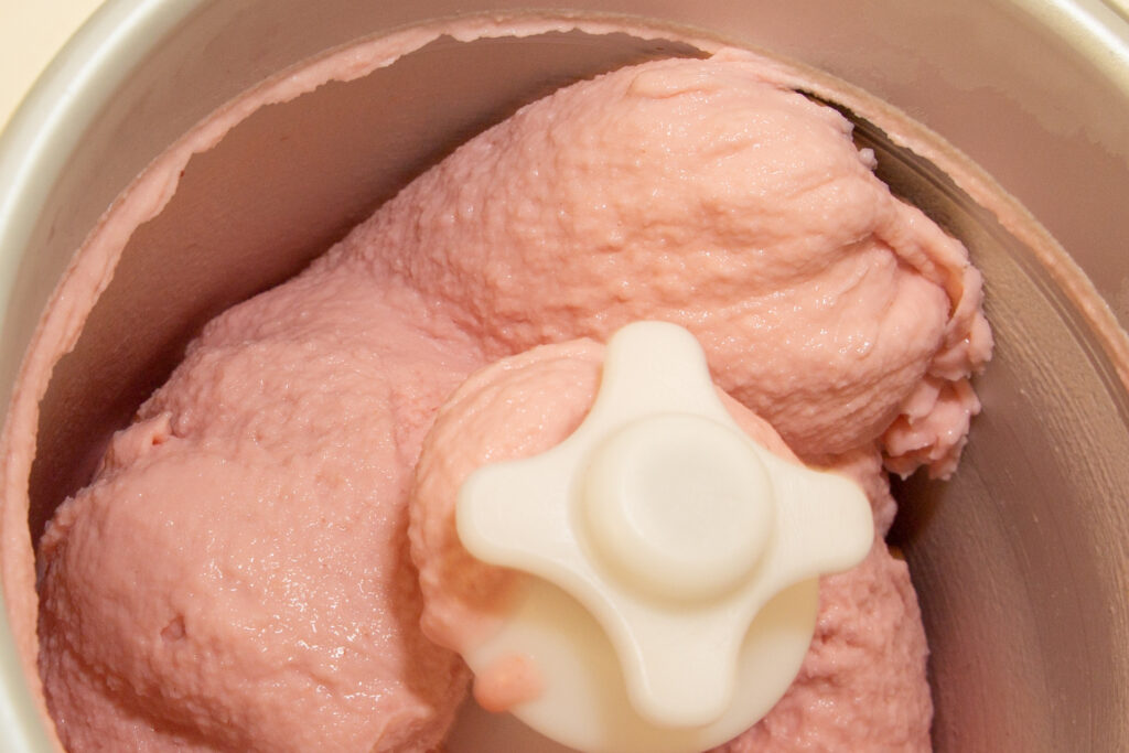 Eiszutaten Die richtige Kombination der Eiszutaten führt zu einem cremigen Eis. Aber wo kann man diese Zutaten kaufen?