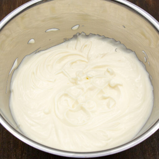 Frozen Joghurt nach 30 Minuten im Gefrierfach.